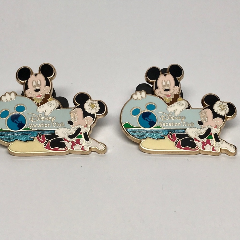 New Disney Vacation Club DVC Member Only Pins (2)
